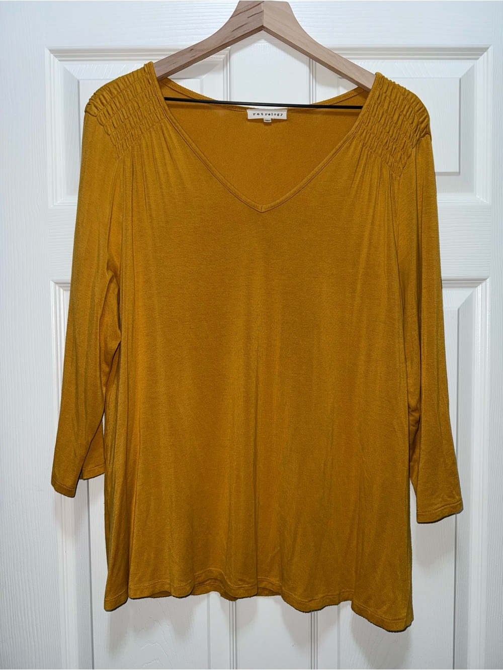 Retrology XL Mustard Yellow Smocked Shoulder V-Neck 3/4 Sleeve Top